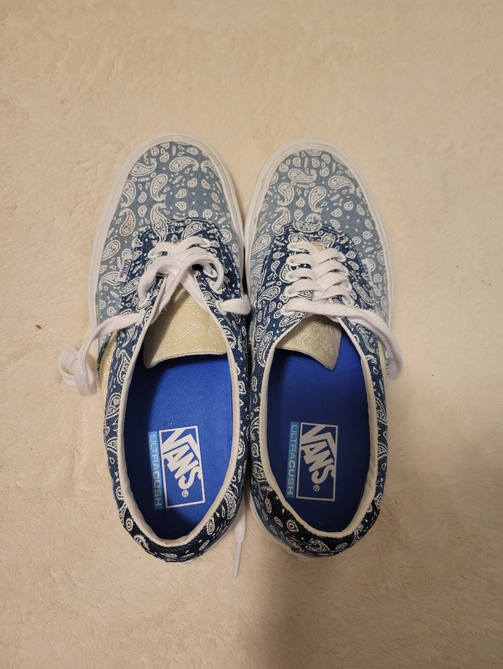 Vans Blue Paisley Canvas Lace-Up Sneakers size 9.5